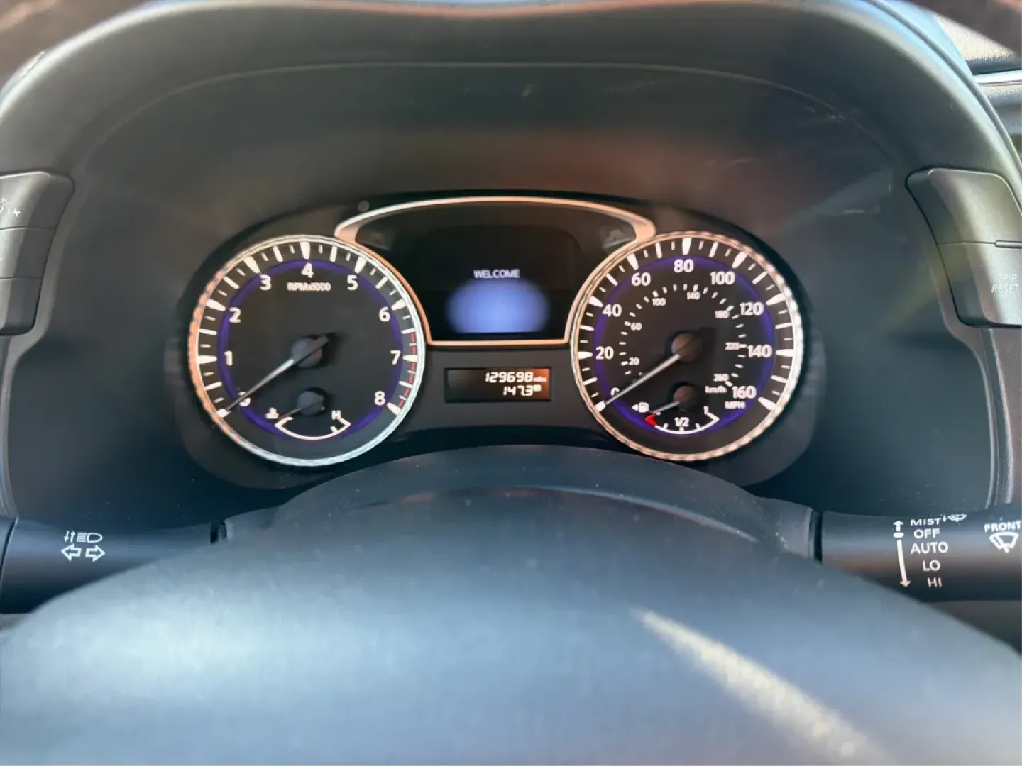 2019 Infiniti QX60 LUXE (5N1DL0MM2KC) with an VQ 3.5L V-6 gasoline direct injection engine, located at 1951 S Dayton Lakeview Rd., New Carlisle, OH, 45344, (937) 908-9800, 39.890999, -84.050255 - **Discover Your Next Adventure with the 2019 Infiniti QX60 at Advantage Car and Credit - Piqua!**<br /> <br /> Are you ready to elevate your family's weekend getaways or daily commutes? The 2019 Infiniti QX60 is the perfect blend of luxury, space, and performance, designed for families, adventure se - Photo#15