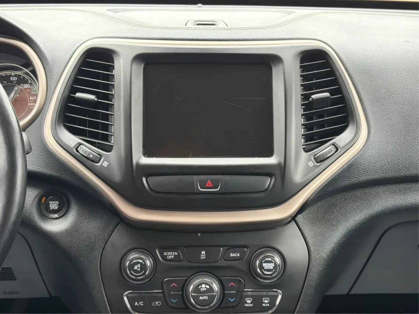 2016 Jeep Cherokee Limited (1C4PJMDB4GW) with an Other engine, located at 401 Woodman Dr, Riverside, OH, 45431, (937) 908-9800, 39.760899, -84.123421 - **Explore Adventure with the 2016 Jeep Cherokee Limited Your Ultimate Crossover Companion!**<br /> <br /> Are you ready to elevate your lifestyle with a vehicle that adapts to your needs? The 2016 Jeep Cherokee Limited is the perfect blend of comfort, style, and versatility, making it an ideal choi - Photo#13