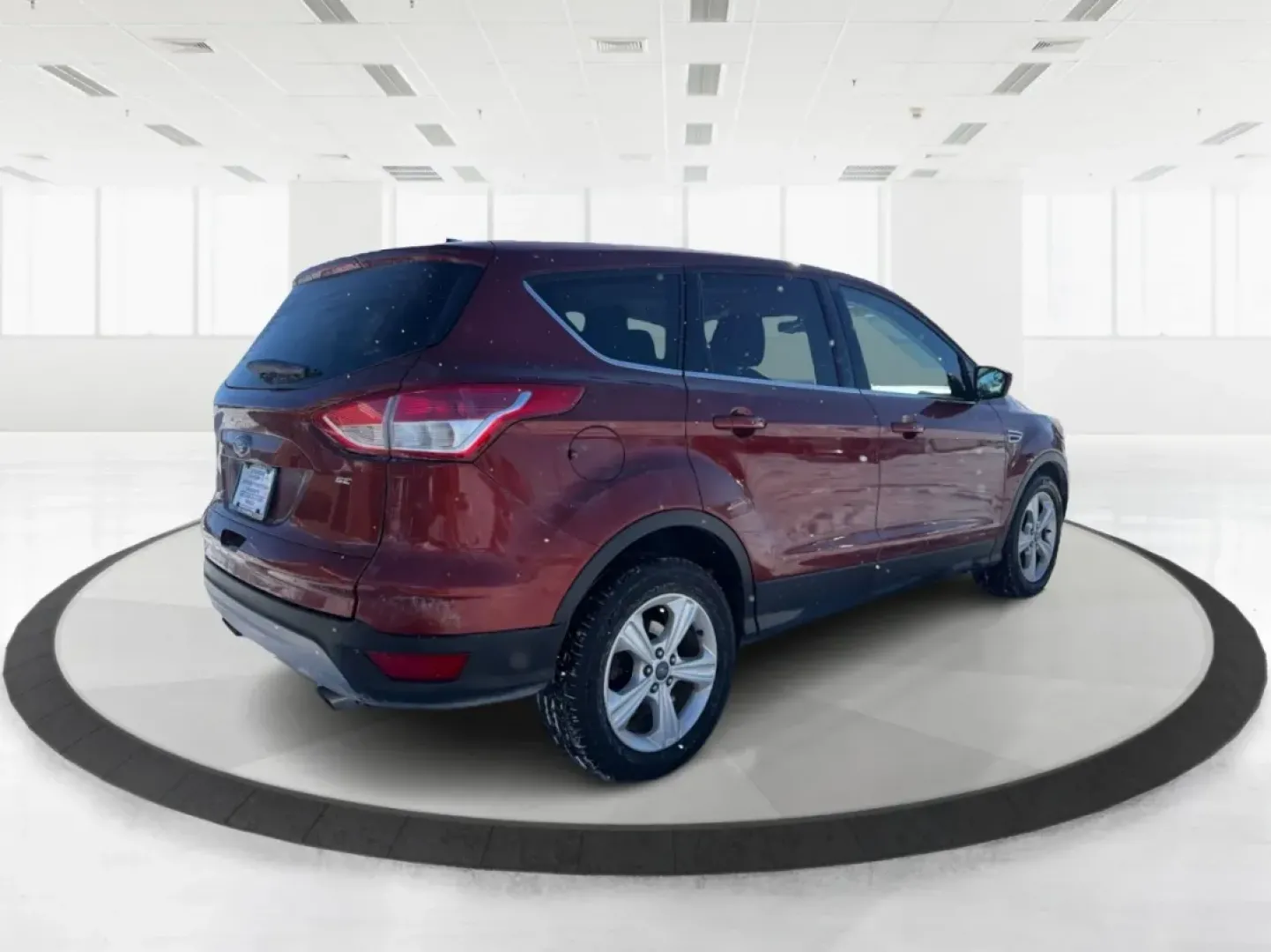 2016 Ford Escape SE (1FMCU0G79GU) with an Other engine, located at 1230 East Main St, Xenia, OH, 45385, (937) 908-9800, 39.688026, -83.910172 - **Adventure Awaits with the 2016 Ford Escape SE Your Perfect Companion for Life on the Go!**<br /> <br /> Are you ready to elevate your driving experience? The 2016 Ford Escape SE is not just a vehicle; it's a lifestyle upgrade designed for those who crave versatility and comfort. Whether you're a - Photo#2