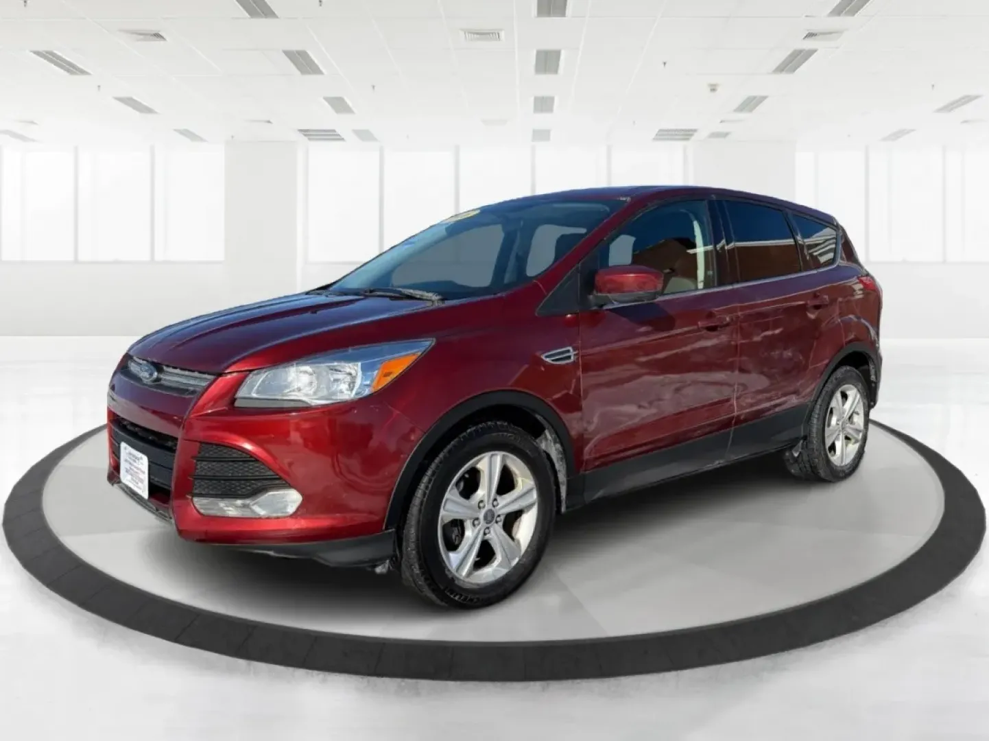 2016 Ford Escape SE (1FMCU0G79GU) with an Other engine, located at 1230 East Main St, Xenia, OH, 45385, (937) 908-9800, 39.688026, -83.910172 - **Adventure Awaits with the 2016 Ford Escape SE Your Perfect Companion for Life on the Go!**<br /> <br /> Are you ready to elevate your driving experience? The 2016 Ford Escape SE is not just a vehicle; it's a lifestyle upgrade designed for those who crave versatility and comfort. Whether you're a - Photo#8