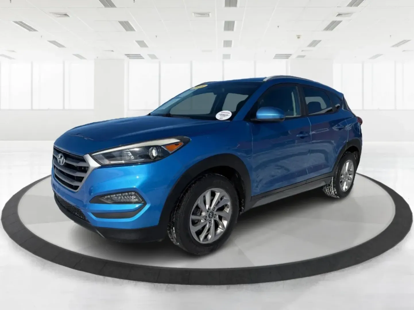 2018 Hyundai Tucson SEL (KM8J3CA43JU) with an Nu 2L I-4 gasoline direct injection engine, located at 8750 N County Rd 25A, Piqua, OH, 45356, (937) 908-9800, 40.164391, -84.232513 - Are you ready to elevate your adventures? Whether you're a growing family in need of a reliable SUV or a commuter looking for comfort on long drives, this 2018 Hyundai Tucson SEL is your ticket to a life filled with experiences. Discover the perfect blend of performance, safety, and technology at Ad - Photo#8