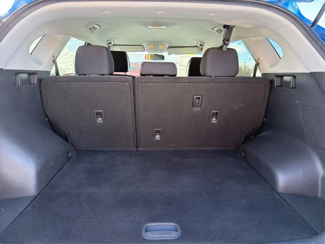 2018 Hyundai Tucson SEL (KM8J3CA43JU) with an Nu 2L I-4 gasoline direct injection engine, located at 8750 N County Rd 25A, Piqua, OH, 45356, (937) 908-9800, 40.164391, -84.232513 - Are you ready to elevate your adventures? Whether you're a growing family in need of a reliable SUV or a commuter looking for comfort on long drives, this 2018 Hyundai Tucson SEL is your ticket to a life filled with experiences. Discover the perfect blend of performance, safety, and technology at Ad - Photo#12