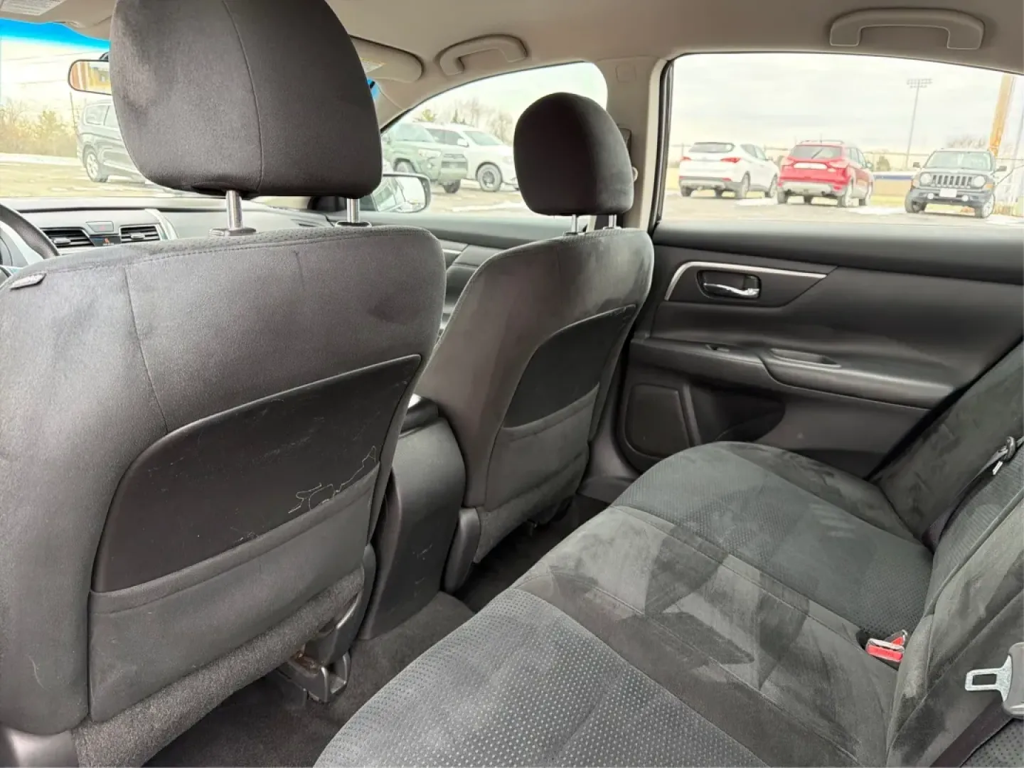 2015 Nissan Altima 2.5 S (1N4AL3AP8FC) with an 2.5L I-4 DOHC engine, located at 1184 Kauffman Ave, Fairborn, OH, 45324, (937) 908-9800, 39.807072, -84.030914 - ### Drive Your Future with Confidence: 2015 Nissan Altima at Advantage Car and Credit - Fairborn<br /> <br /> Are you looking for a reliable sedan that balances comfort, efficiency, and style? Look no further than the 2015 Nissan Altima 2.5 S, a perfect choice for daily commuters, growing families, - Photo#10