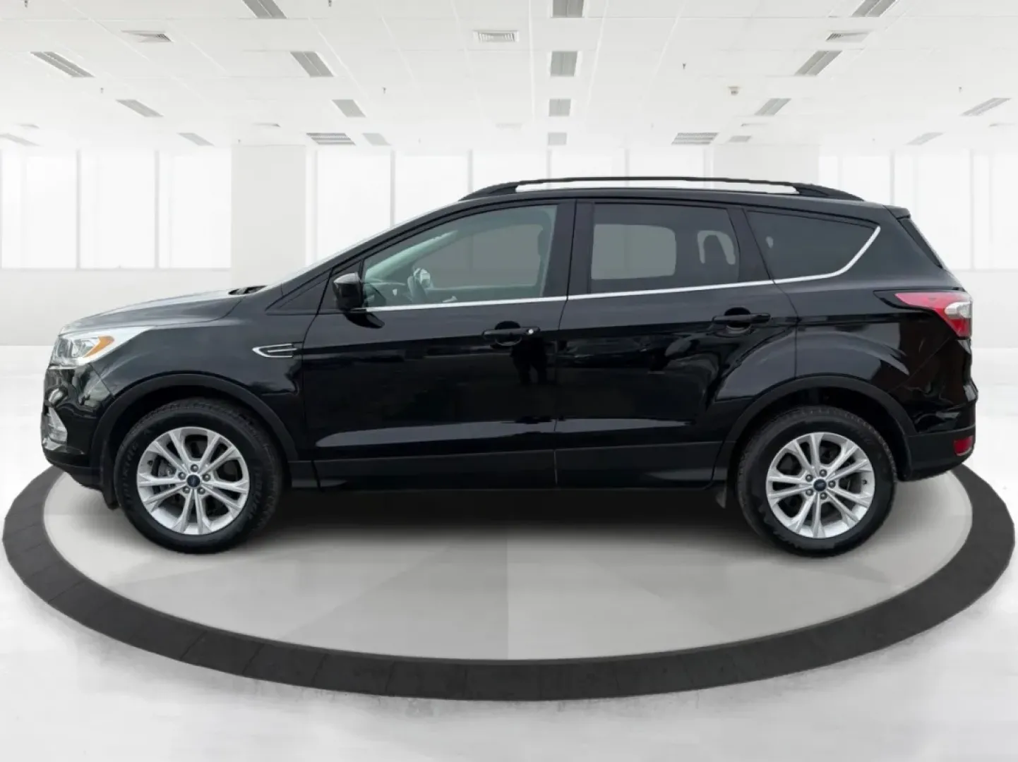 2017 Ford Escape SE (1FMCU9GD8HU) with an Other engine, located at 401 Woodman Dr, Riverside, OH, 45431, (937) 908-9800, 39.760899, -84.123421 - 2017 Ford Escape SE - Photo#5