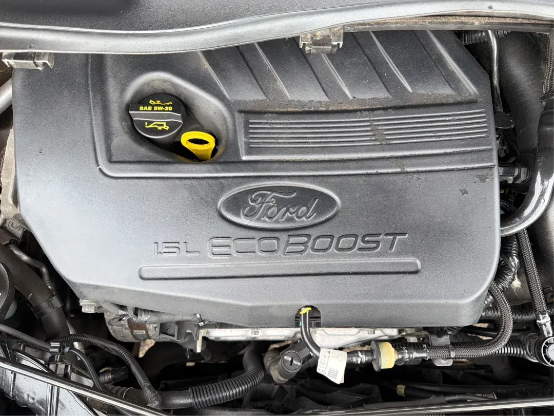 2017 Ford Escape SE (1FMCU9GD8HU) with an Other engine, located at 401 Woodman Dr, Riverside, OH, 45431, (937) 908-9800, 39.760899, -84.123421 - **Adventure Awaits: The 2017 Ford Escape SE at Advantage Car and Credit Riverside**<br /> <br /> Are you looking for a versatile SUV that can keep up with your active lifestyle? Whether you're navigating the bustling streets of Riverside, OH, or heading out for a weekend escape to the beautiful nea - Photo#11