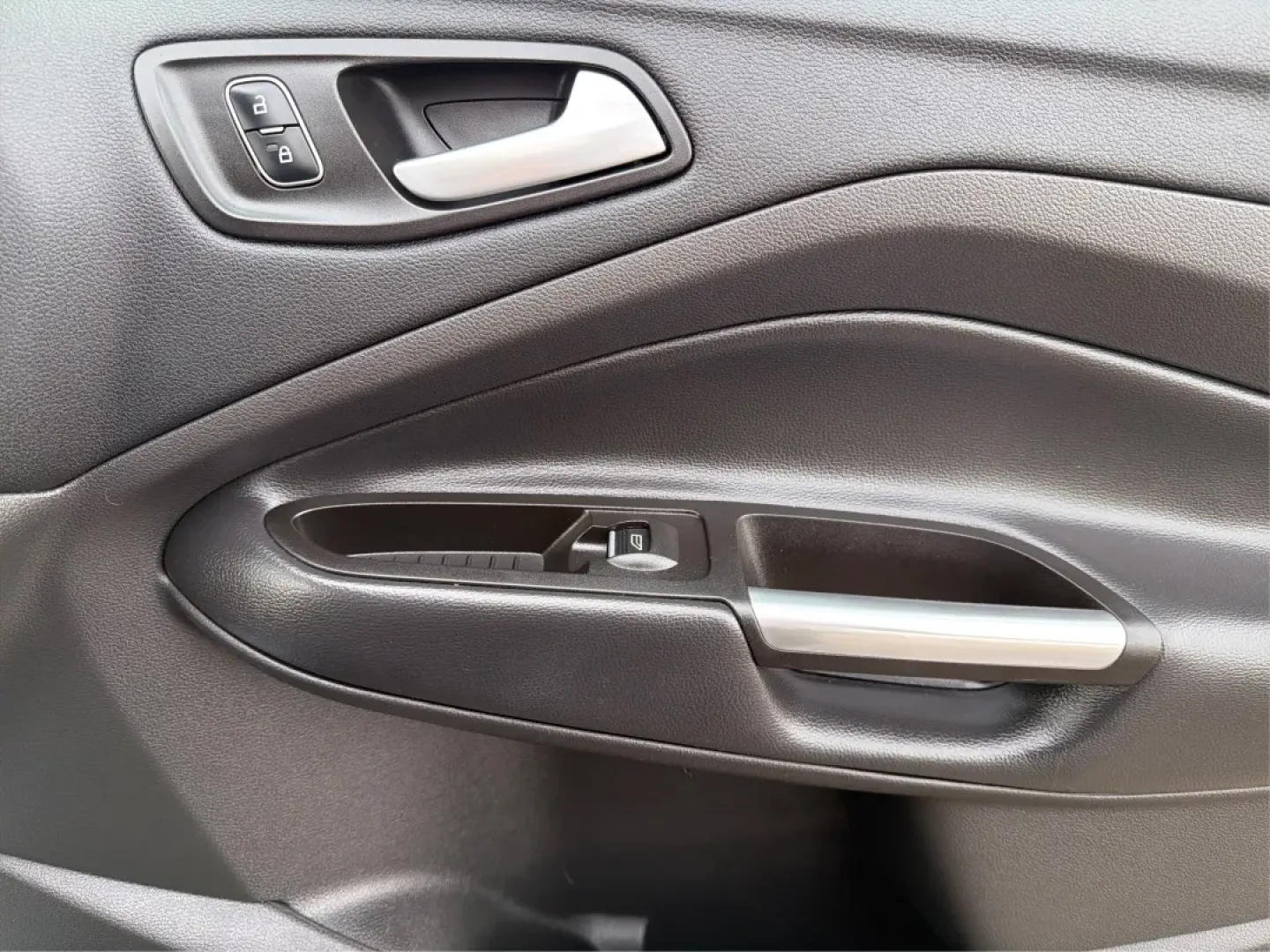 2017 Ford Escape SE (1FMCU9GD8HU) with an Other engine, located at 401 Woodman Dr, Riverside, OH, 45431, (937) 908-9800, 39.760899, -84.123421 - 2017 Ford Escape SE - Photo#20