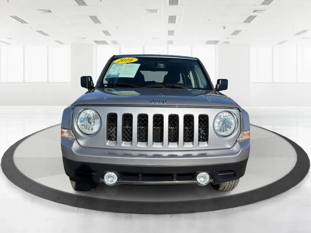 2016 Jeep Patriot High Altitude Edition (1C4NJRFB2GD) with an 2.4L I-4 DOHC engine, located at 401 Woodman Dr, Riverside, OH, 45431, (937) 908-9800, 39.760899, -84.123421 - 2016 Jeep Patriot High Altitude Edition - Photo#7