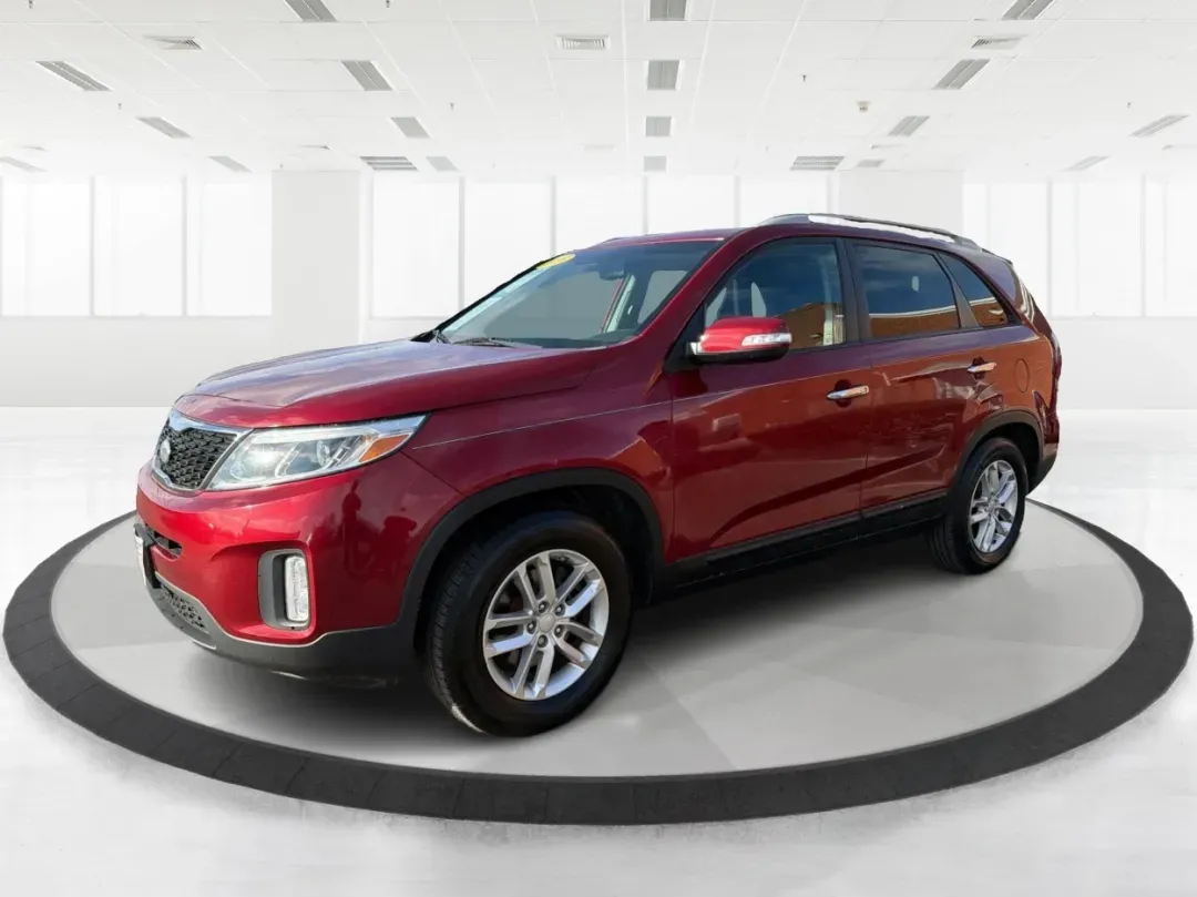 2015 Kia Sorento LX (5XYKT4A61FG) with an 2.4L I-4 gasoline direct injection engine, located at 401 Woodman Dr, Riverside, OH, 45431, (937) 908-9800, 39.760899, -84.123421 - **Experience Adventure with the 2015 Kia Sorento at Advantage Car and Credit - Riverside!**<br /> <br /> Are you ready to elevate your family's weekend getaways or daily commutes? Look no further than this stunning 2015 Kia Sorento LX, available at Advantage Car and Credit in Riverside, OH. This ver - Photo#8