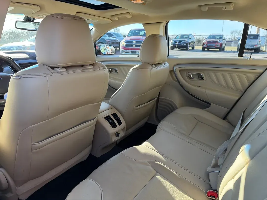 2014 Ford Taurus SEL (1FAHP2E85EG) with an EcoBoost 2L I-4 gasoline direct injection engine, located at 1230 East Main St, Xenia, OH, 45385, (937) 908-9800, 39.688026, -83.910172 - 2014 Ford Taurus SEL - Photo#10