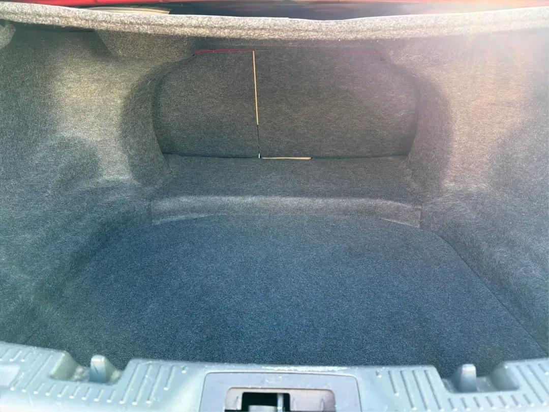 2014 Ford Taurus SEL (1FAHP2E85EG) with an EcoBoost 2L I-4 gasoline direct injection engine, located at 1230 East Main St, Xenia, OH, 45385, (937) 908-9800, 39.688026, -83.910172 - 2014 Ford Taurus SEL - Photo#12