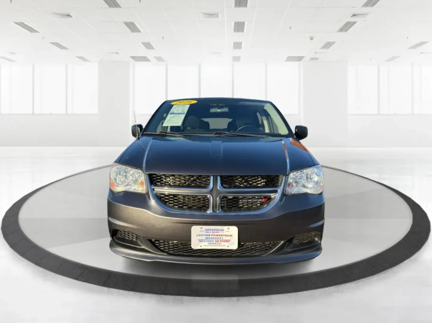 2016 Dodge Grand Caravan American Value Pkg (2C4RDGBG7GR) with an Pentastar 3.6L V-6 DOHC engine, 6A transmission, located at 4508 South Dixie Dr, Moraine, OH, 45439, (937) 908-9800, 39.689976, -84.218452 - **Discover the Freedom of Family Adventures with the 2016 Dodge Grand Caravan at Advantage Car and Credit - Moraine!**<br /> <br /> Are you ready to transform your family outings into unforgettable adventures? The 2016 Dodge Grand Caravan is the perfect companion for busy parents, spacious enough to - Photo#7