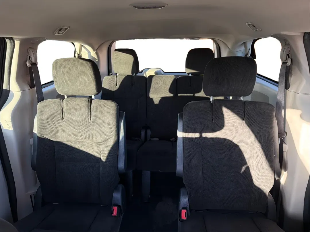 2016 Dodge Grand Caravan American Value Pkg (2C4RDGBG7GR) with an Pentastar 3.6L V-6 DOHC engine, located at 4508 South Dixie Dr, Moraine, OH, 45439, (937) 908-9800, 39.689976, -84.218452 - **Discover the Freedom of Family Adventures with the 2016 Dodge Grand Caravan at Advantage Car and Credit - Moraine!**<br /> <br /> Are you ready to transform your family outings into unforgettable adventures? The 2016 Dodge Grand Caravan is the perfect companion for busy parents, spacious enough to - Photo#14