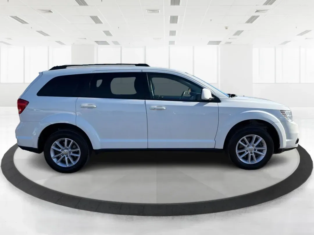 2016 Dodge Journey SXT (3C4PDCBG8GT) with an Other engine, located at 1230 East Main St, Xenia, OH, 45385, (937) 908-9800, 39.688026, -83.910172 - 2016 Dodge Journey SXT - Photo#1