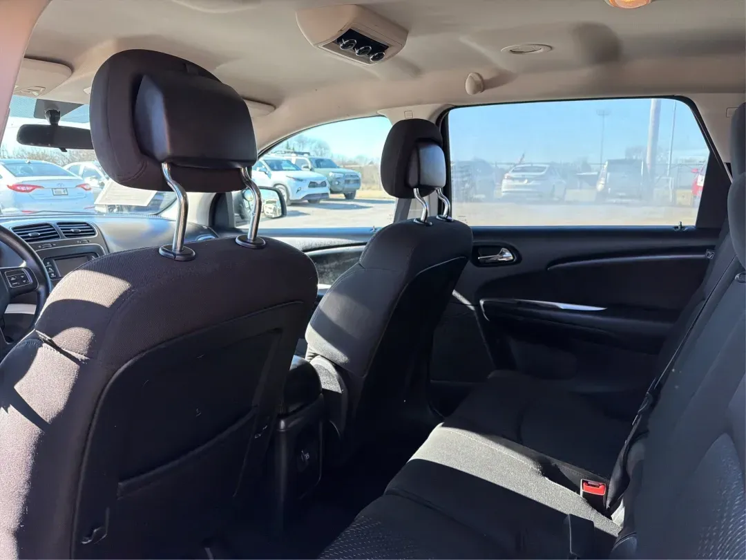 2016 Dodge Journey SXT (3C4PDCBG8GT) with an Other engine, located at 1230 East Main St, Xenia, OH, 45385, (937) 908-9800, 39.688026, -83.910172 - 2016 Dodge Journey SXT - Photo#10