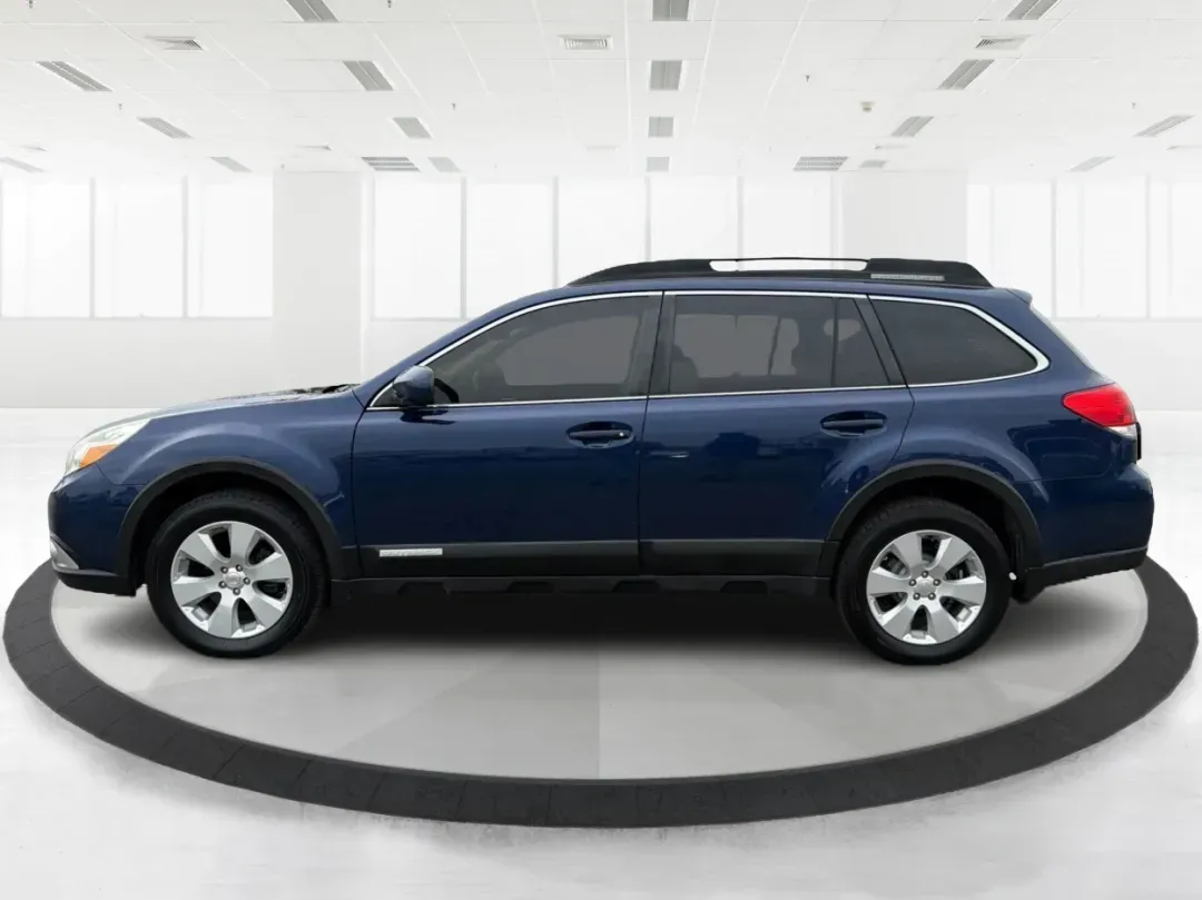 2011 Subaru Outback 2.5i Premium (4S4BRBCC0B3) with an 2.5L H-4 variable valve control engine, located at 401 Woodman Dr, Riverside, OH, 45431, (937) 908-9800, 39.760899, -84.123421 - **Adventure Awaits with the 2011 Subaru Outback 2.5i Premium at Advantage Car and Credit - Riverside!**<br /> <br /> Are you ready to elevate your lifestyle with the perfect blend of versatility and reliability? Whether you're planning weekend getaways, daily commutes, or simply need a dependable fa - Photo#5
