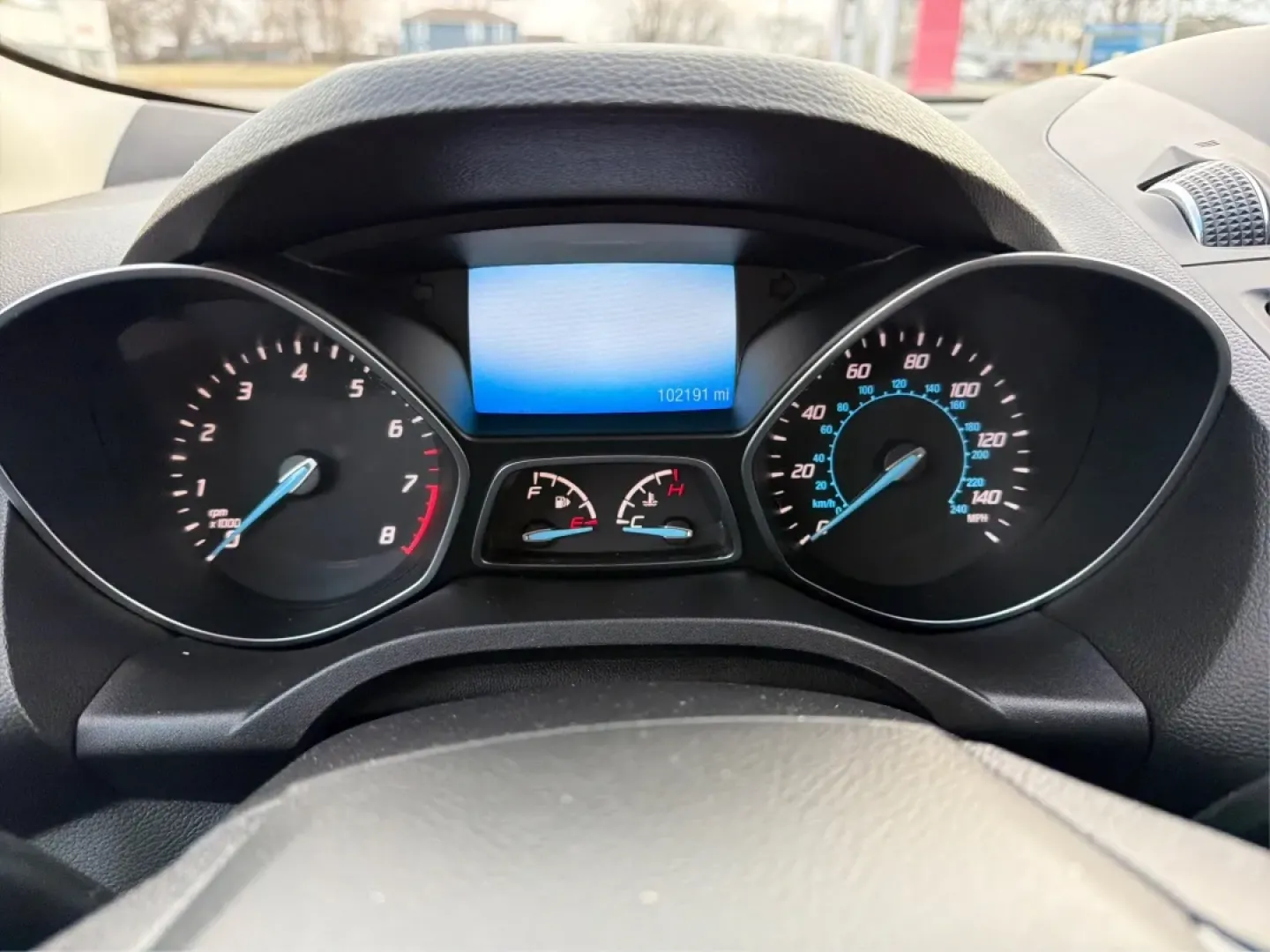 2015 Ford Escape SE (1FMCU0G93FU) with an 2.0L L4 DOHC 16V engine, 6-Speed Automatic transmission, located at 4508 South Dixie Dr, Moraine, OH, 45439, (937) 908-9800, 39.689976, -84.218452 - Are you looking for a vehicle that perfectly balances style, comfort, and functionality for your next family road trip or daily commute? Look no further than this stunning 2015 Ford Escape SE, available now at Advantage Car and Credit in Moraine, OH! This versatile SUV is designed to meet the demand - Photo#15