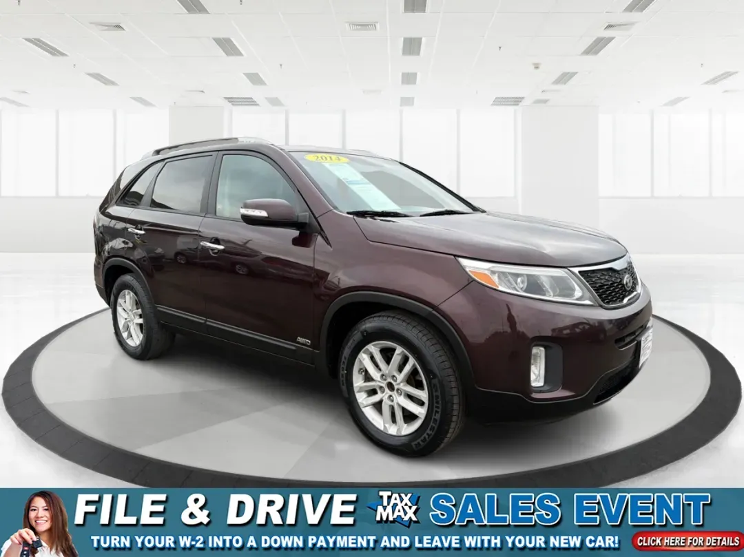 2014 Kia Sorento LX (5XYKTDA63EG) with an 2.4L I-4 gasoline direct injection engine, located at 1184 Kauffman Ave, Fairborn, OH, 45324, (937) 908-9800, 39.807072, -84.030914 - ### Discover Adventure with the 2014 Kia Sorento LX at Advantage Car and Credit<br /> <br /> Are you ready to elevate your family outings, weekend adventures, or daily commutes? The 2014 Kia Sorento LX is the perfect SUV to match your dynamic lifestyle, offering practicality without sacrificing styl - Photo#0