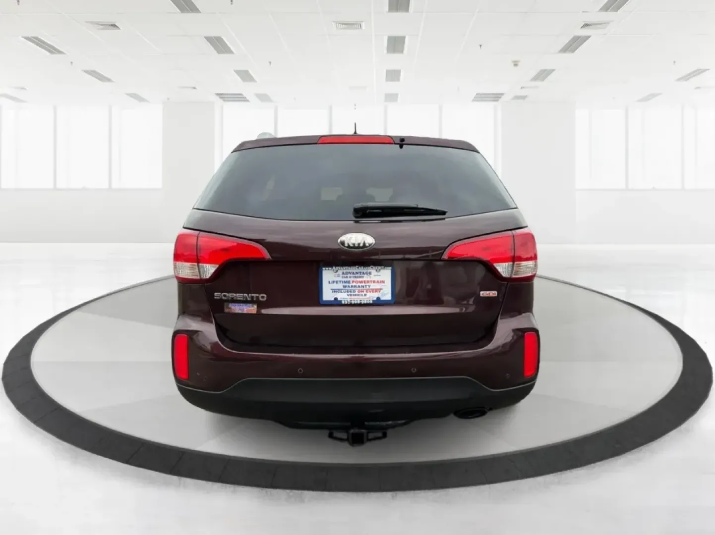 2014 Kia Sorento LX (5XYKTDA63EG) with an 2.4L I-4 gasoline direct injection engine, 6-Speed Automatic transmission, located at 1184 Kauffman Ave, Fairborn, OH, 45324, (937) 908-9800, 39.807072, -84.030914 - ### Discover Adventure with the 2014 Kia Sorento LX at Advantage Car and Credit<br /> <br /> Are you ready to elevate your family outings, weekend adventures, or daily commutes? The 2014 Kia Sorento LX is the perfect SUV to match your dynamic lifestyle, offering practicality without sacrificing styl - Photo#3