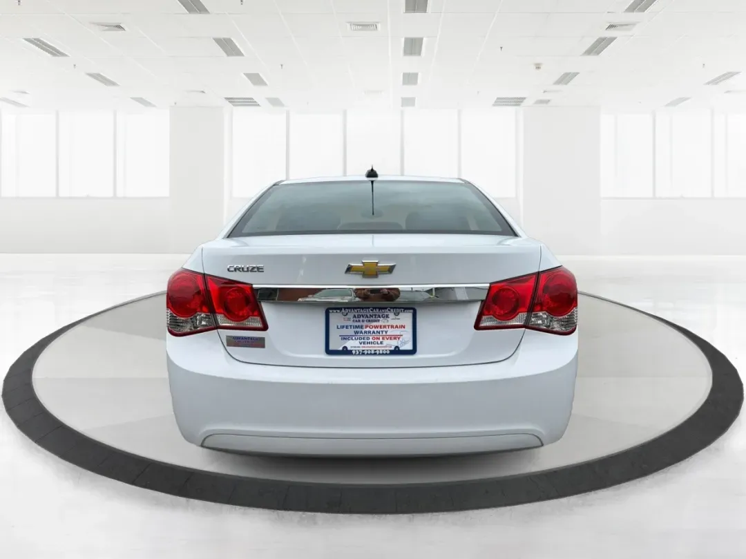 2015 Chevrolet Cruze LS Auto (1G1PA5SH8F7) with an ECOTEC 1.8L I-4 DOHC engine, located at 1951 S Dayton Lakeview Rd., New Carlisle, OH, 45344, (937) 908-9800, 39.890999, -84.050255 - **Drive Your Future with Confidence: 2015 Chevrolet Cruze at Advantage Car and Credit in New Carlisle, OH**<br /> <br /> Are you searching for a reliable and stylish vehicle that fits your busy lifestyle? Look no further than this 2015 Chevrolet Cruze, available now at Advantage Car and Credit in Ne - Photo#3