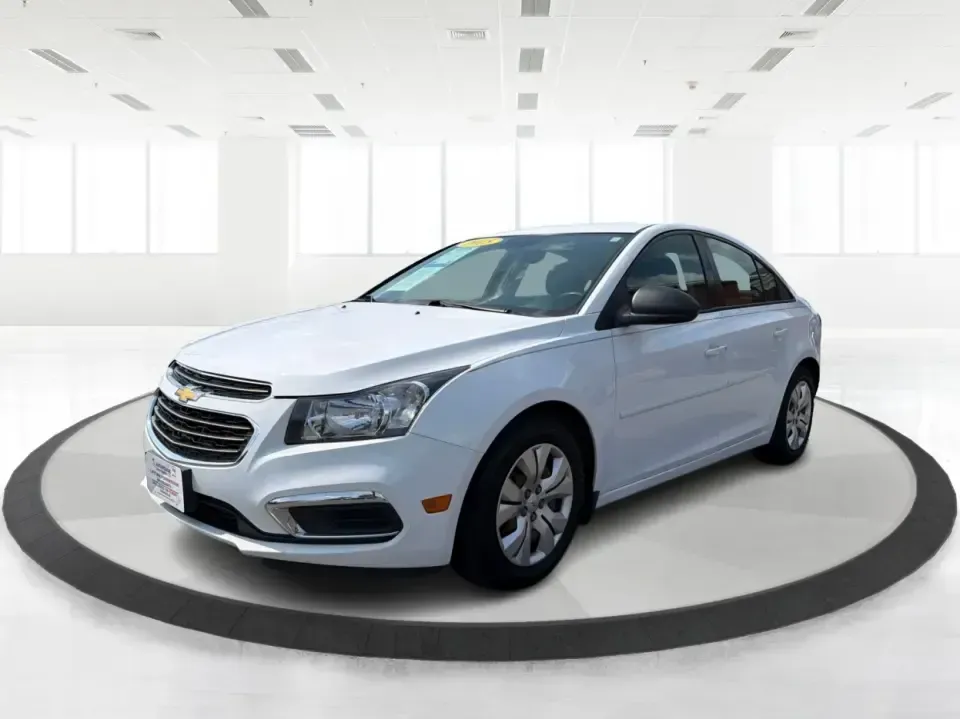 2015 Chevrolet Cruze LS Auto (1G1PA5SH8F7) with an 1.8L L4 DOHC 16V FFV engine, 6-Speed Automatic transmission, located at 1099 N County Rd 25A , Troy, OH, 45373, (937) 908-9800, 40.057079, -84.212883 - Need a smart, budget-friendly commuter that can handle the daily drive from Troy to Dayton, school drop-offs, and the occasional weekend run to The Greene or a day at Troy's Strawberry Festival? This 2015 Chevrolet Cruze LS Auto is built for real life-easy to park downtown near the Square, efficient- Photo#8