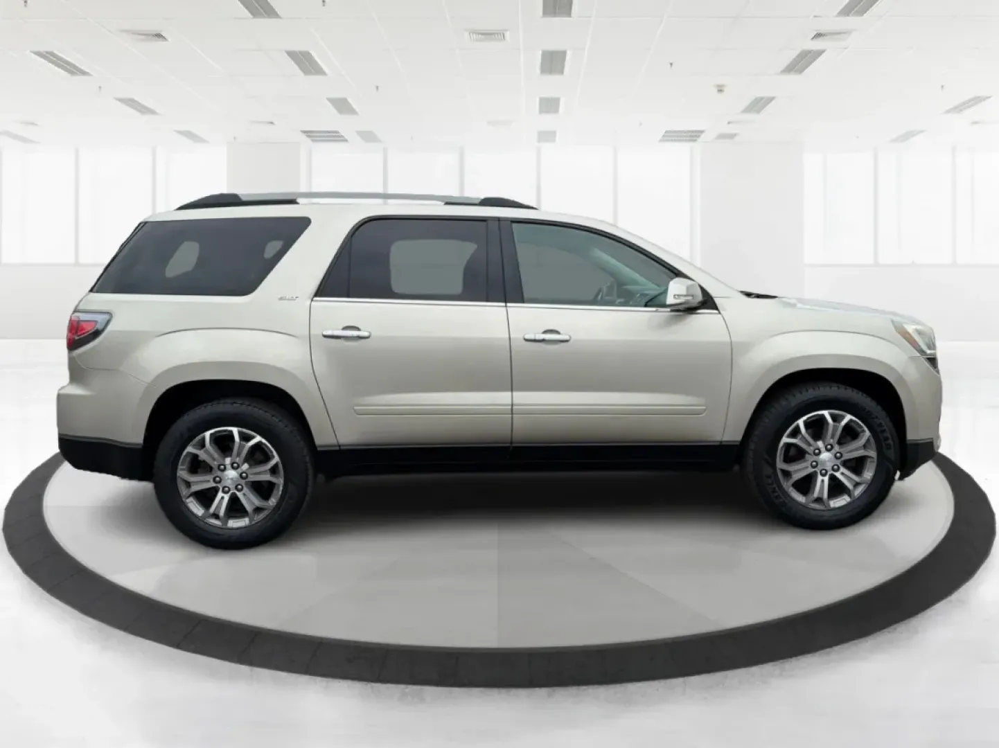 2014 GMC Acadia SLT-1 (1GKKVRKDXEJ) with an 3.6L V-6 gasoline direct injection engine, located at 8750 N County Rd 25A, Piqua, OH, 45356, (937) 908-9800, 40.164391, -84.232513 - **Discover Your Adventure with the 2014 GMC Acadia SLT-1 at Advantage Car and Credit - Piqua!**<br /> <br /> Are you ready for your next family road trip or weekend adventure? The 2014 GMC Acadia SLT-1 is the perfect SUV to elevate your lifestyle, combining spacious comfort and advanced features to - Photo#1