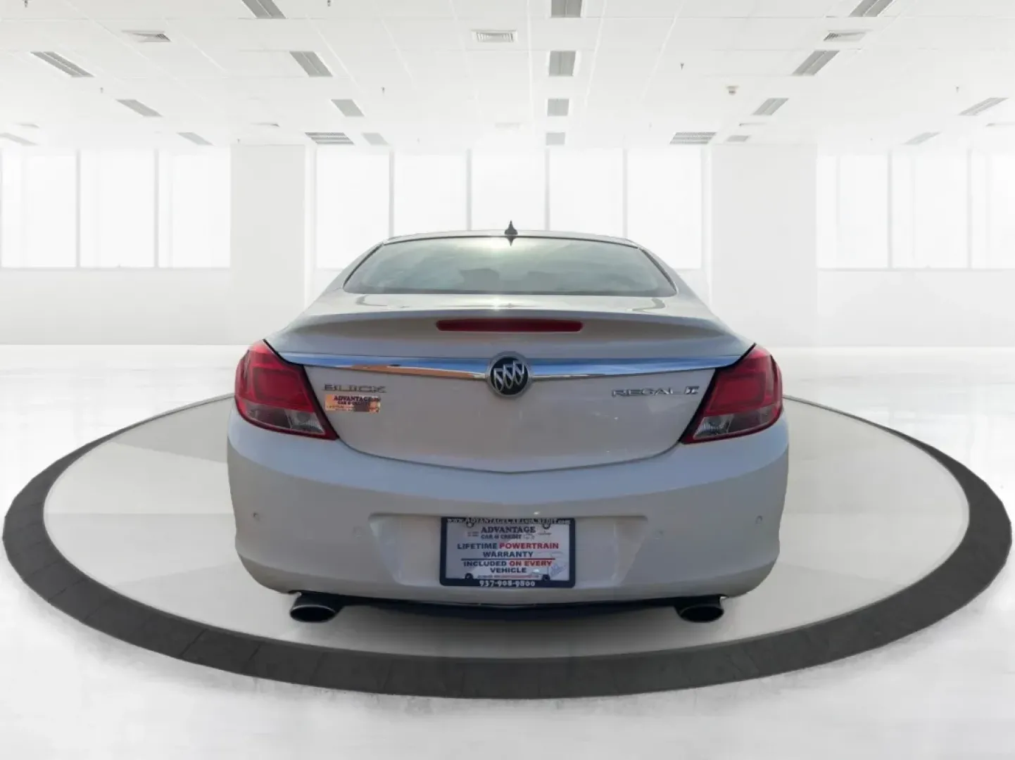 2013 Buick Regal Turbo - Premium 1 (2G4GS5EV4D9) with an ECOTEC 2L I-4 gasoline direct injection engine, 6-Speed Automatic transmission, located at 1184 Kauffman Ave, Fairborn, OH, 45324, (937) 908-9800, 39.807072, -84.030914 - **Discover the Perfect Blend of Comfort and Performance with the 2013 Buick Regal Turbo Premium 1!**<br /> <br /> Are you in the market for a vehicle that combines luxury, performance, and practicality? Look no further than the stunning 2013 Buick Regal Turbo Premium 1, available now at Advantage Ca - Photo#3