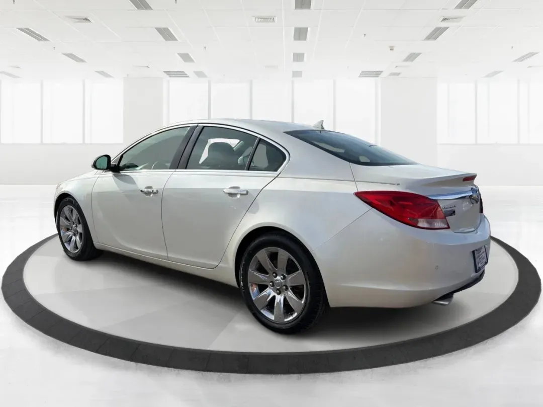 2013 Buick Regal Turbo - Premium 1 (2G4GS5EV4D9) with an ECOTEC 2L I-4 gasoline direct injection engine, located at 1184 Kauffman Ave, Fairborn, OH, 45324, (937) 908-9800, 39.807072, -84.030914 - **Discover the Perfect Blend of Comfort and Performance with the 2013 Buick Regal Turbo Premium 1!**<br /> <br /> Are you in the market for a vehicle that combines luxury, performance, and practicality? Look no further than the stunning 2013 Buick Regal Turbo Premium 1, available now at Advantage Ca - Photo#4