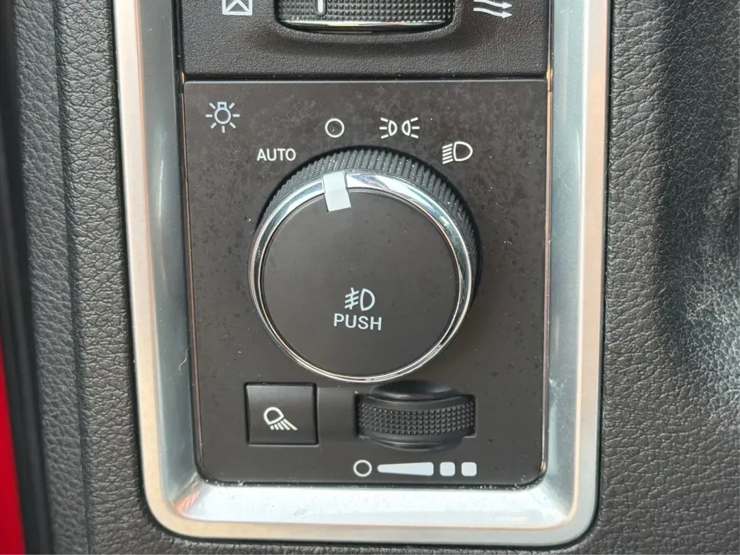 2019 Ram 1500 Big Horn Crew Cab 4x4 5'7 Box (1C6RR7LT5KS) with an HEMI 5.7L V-8 variable valve control engine, located at 1951 S Dayton Lakeview Rd., New Carlisle, OH, 45344, (937) 908-9800, 39.890999, -84.050255 - **Hit the Road with Confidence: Your 2019 Ram 1500 Awaits at Advantage Car and Credit!**<br /> <br /> Are you ready to elevate your adventures, whether you're hauling gear for a weekend getaway or tackling daily commutes? Look no further than the stunning **2019 Ram 1500 Big Horn Crew Cab** availabl - Photo#16