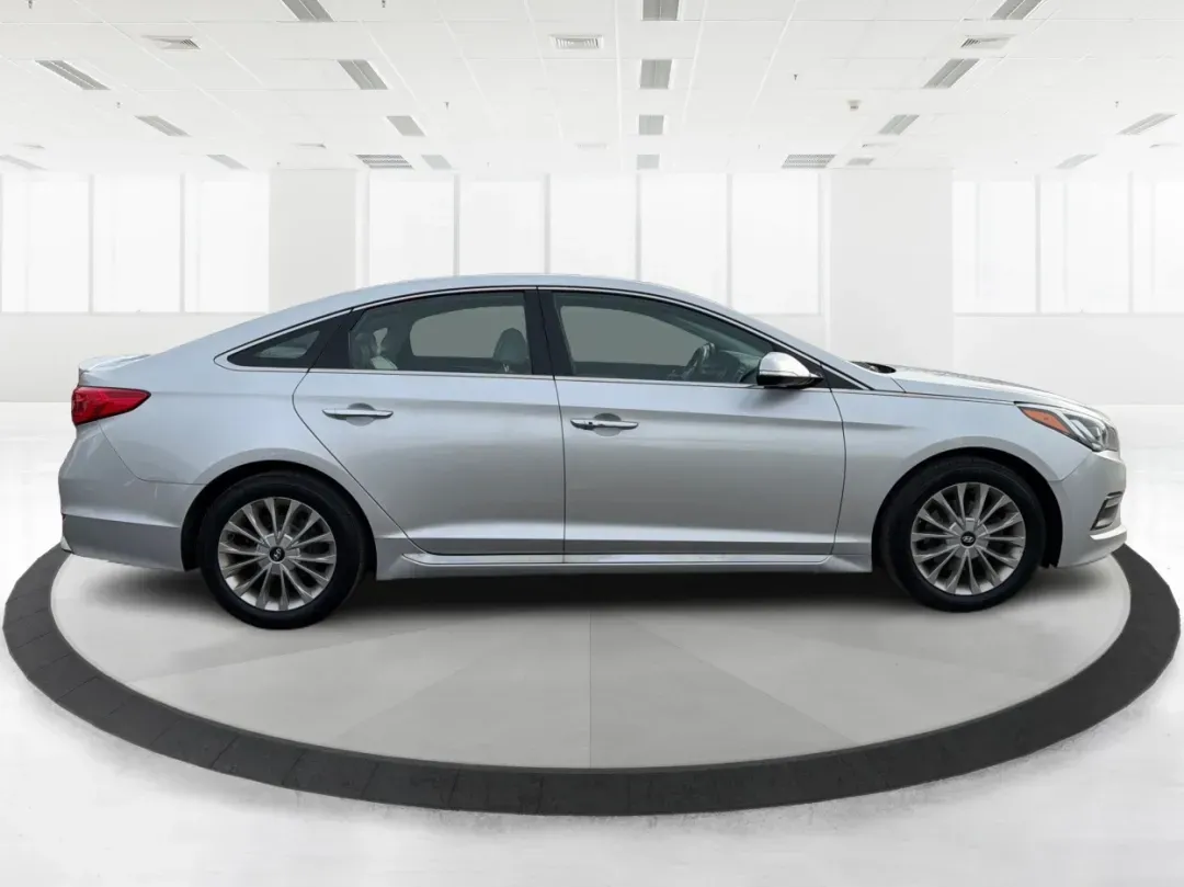 2015 Hyundai Sonata Limited (5NPE34AF8FH) with an 2.4L I-4 gasoline direct injection engine, located at 8750 N County Rd 25A, Piqua, OH, 45356, (937) 908-9800, 40.164391, -84.232513 - 2015 Hyundai Sonata Limited - Photo#1