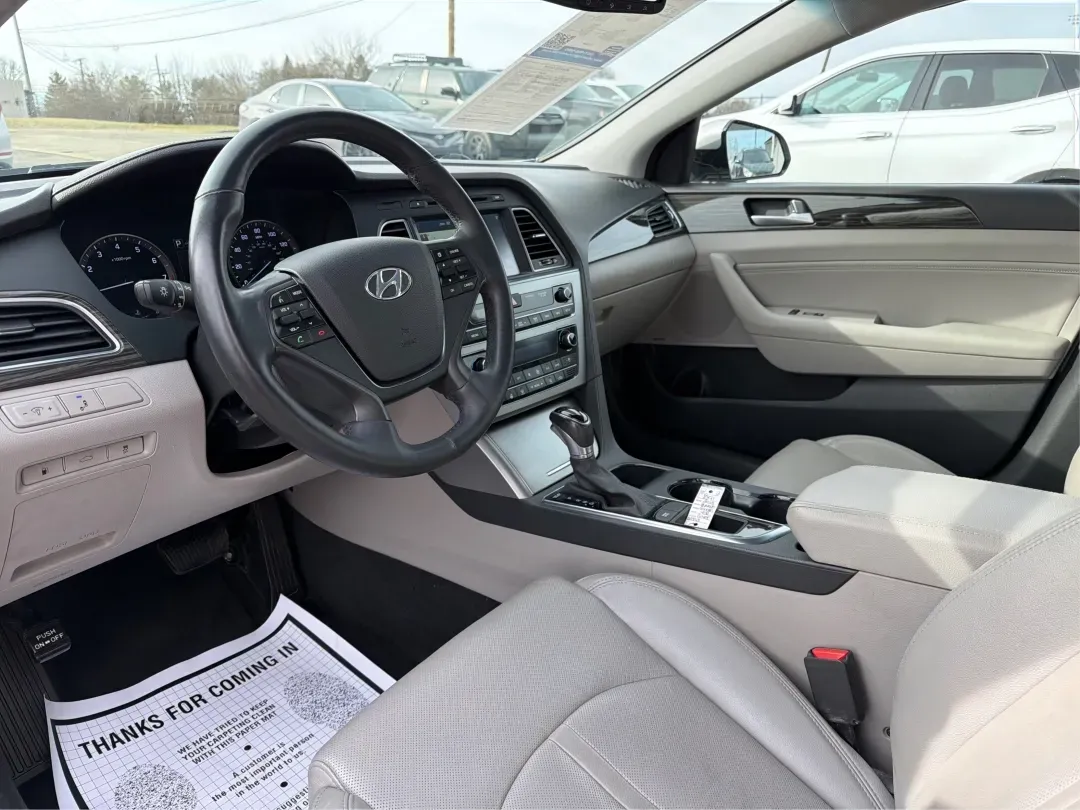 2015 Hyundai Sonata Limited (5NPE34AF8FH) with an 2.4L I-4 gasoline direct injection engine, located at 8750 N County Rd 25A, Piqua, OH, 45356, (937) 908-9800, 40.164391, -84.232513 - 2015 Hyundai Sonata Limited - Photo#9