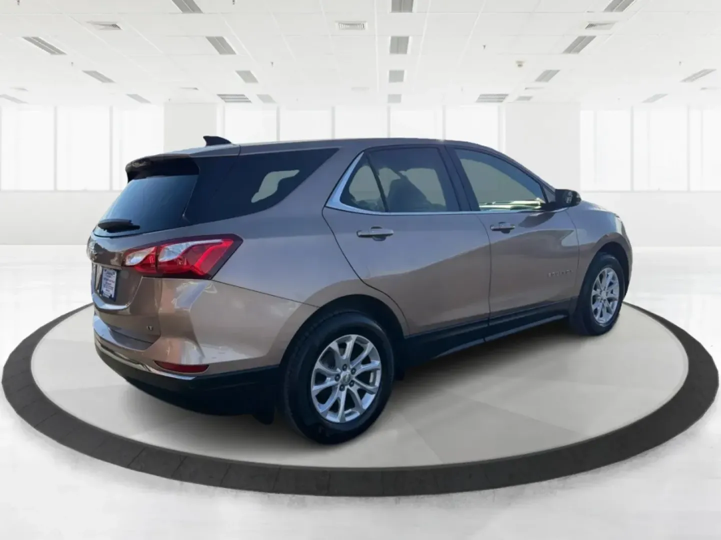 2018 Chevrolet Equinox LT (3GNAXJEV9JL) with an 1.5L I-4 gasoline direct injection engine, 6A transmission, located at 4508 South Dixie Dr, Moraine, OH, 45439, (937) 908-9800, 39.689976, -84.218452 - Experience the perfect balance of style, comfort, and functionality with the 2018 Chevrolet Equinox LT, available now at Advantage Car and Credit in Moraine, OH. This SUV is not just a vehicle; it's your companion for weekend getaways, school runs, and daily commutes. With a spacious interior design - Photo#2