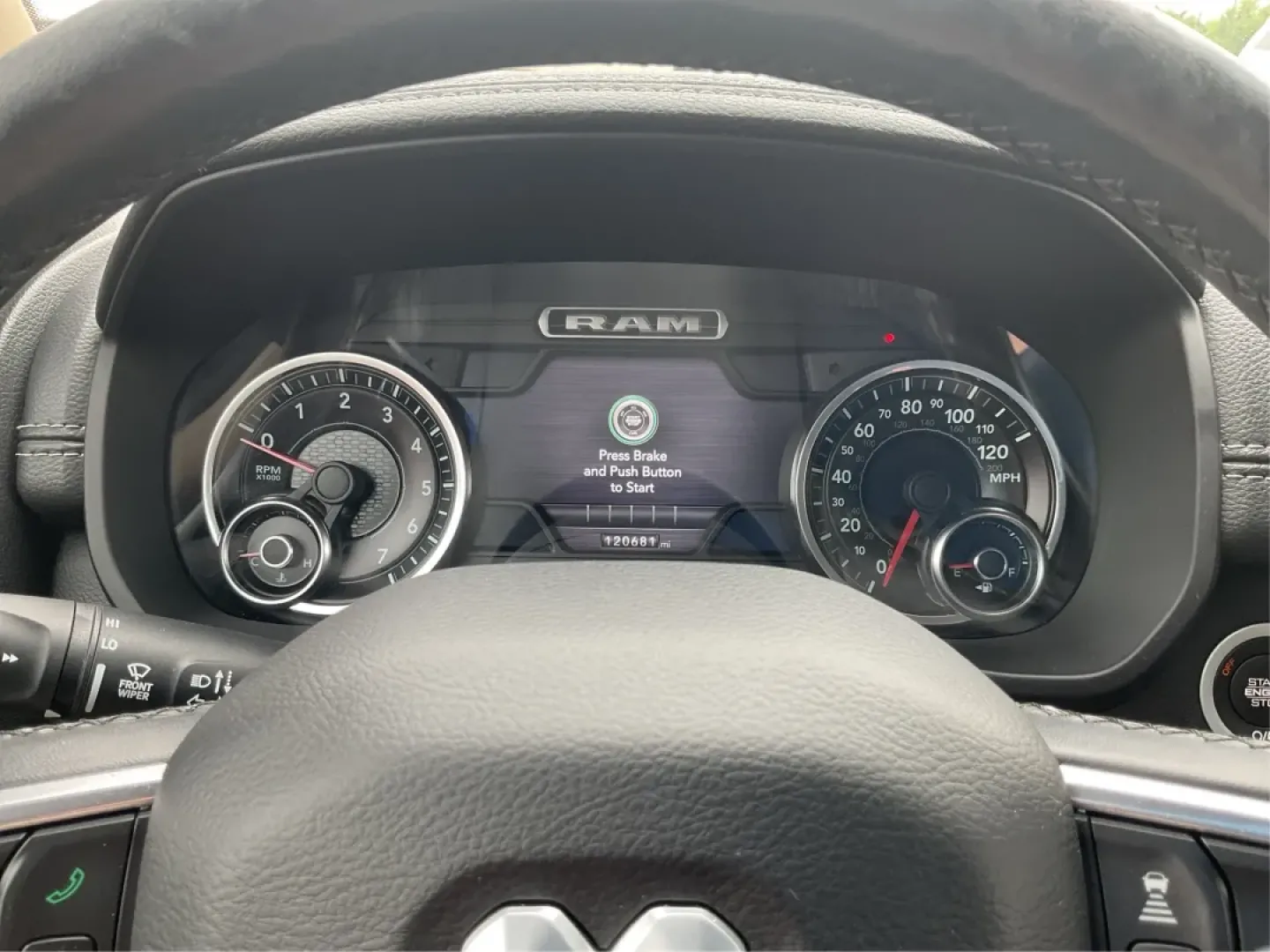 2019 Ram 1500 Laramie Crew Cab SWB 4WD (1C6SRFJT5KN) with an 5.7L V8 OHV 16V engine, 8-Speed Automatic transmission, located at 1951 S Dayton Lakeview Rd., New Carlisle, OH, 45344, (937) 908-9800, 39.890999, -84.050255 - **Unleash Your Adventures with the 2019 Ram 1500 Laramie Crew Cab Perfect for Work and Play!**<br /> <br /> Are you ready to elevate your daily driving experience? Look no further than this stunning 2019 Ram 1500 Laramie Crew Cab, a vehicle designed to enhance your lifestyle whether you're commutin - Photo#14