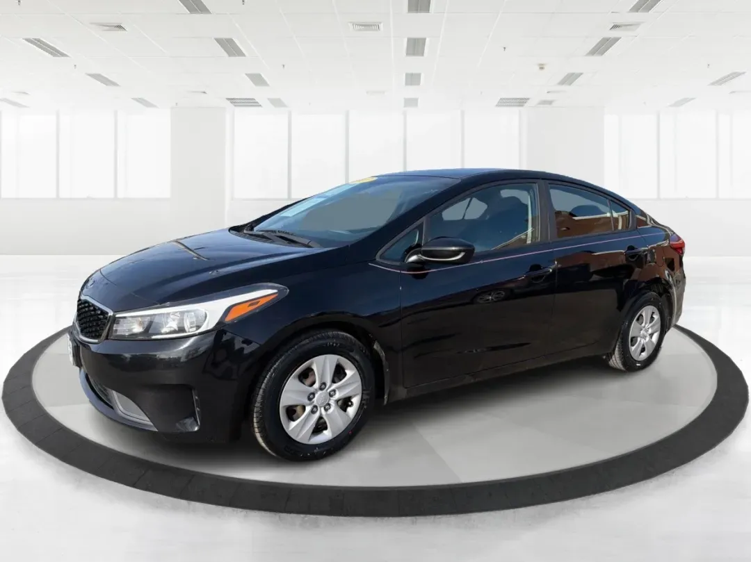 2017 Kia Forte LX (3KPFK4A79HE) with an 2L I-4 DOHC engine, located at 1184 Kauffman Ave, Fairborn, OH, 45324, (937) 908-9800, 39.807072, -84.030914 - 2017 Kia Forte LX - Photo#8