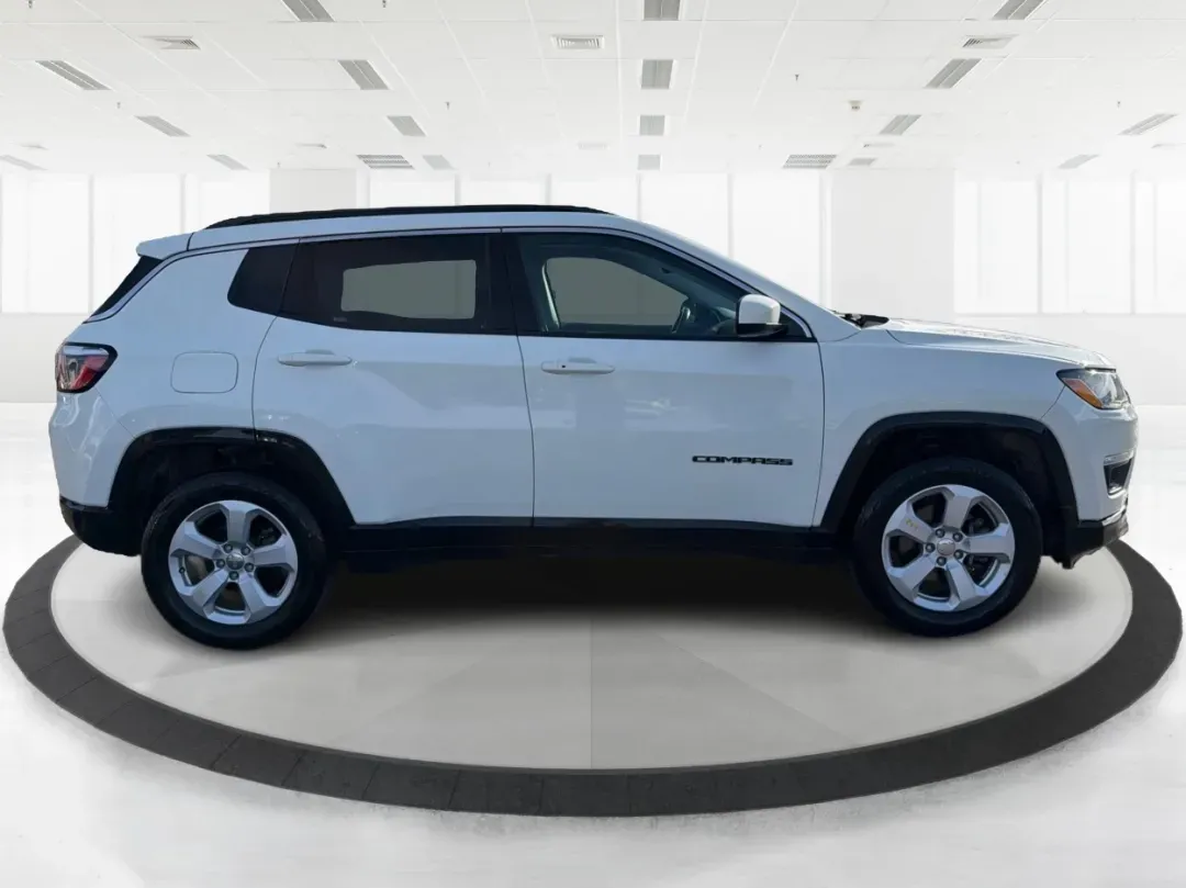 2018 Jeep Compass Latitude 4x4 (3C4NJDBB4JT) with an Other engine, located at 1184 Kauffman Ave, Fairborn, OH, 45324, (937) 908-9800, 39.807072, -84.030914 - 2018 Jeep Compass Latitude 4x4 - Photo#1