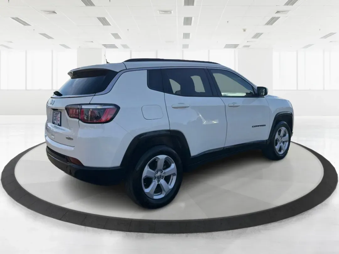2018 Jeep Compass Latitude 4x4 (3C4NJDBB4JT) with an Other engine, located at 1184 Kauffman Ave, Fairborn, OH, 45324, (937) 908-9800, 39.807072, -84.030914 - 2018 Jeep Compass Latitude 4x4 - Photo#2