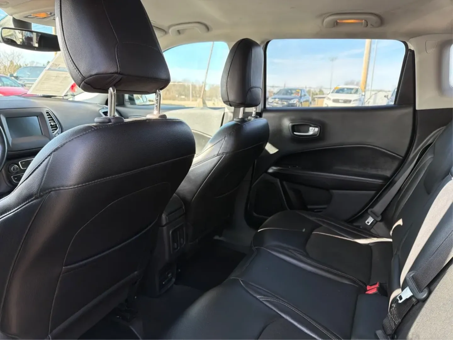 2018 Jeep Compass Latitude 4x4 (3C4NJDBB4JT) with an 2.4L L4 DOHC 16V engine, Manual/Standard transmission, located at 1184 Kauffman Ave, Fairborn, OH, 45324, (937) 908-9800, 39.807072, -84.030914 - Discover the perfect blend of style, reliability, and adventure with the 2018 Jeep Compass Latitude 4x4, now available at Advantage Car and Credit in Fairborn, OH. This rugged yet refined SUV is ideal for weekend warriors and growing families alike, offering the versatility you need for both daily c - Photo#10