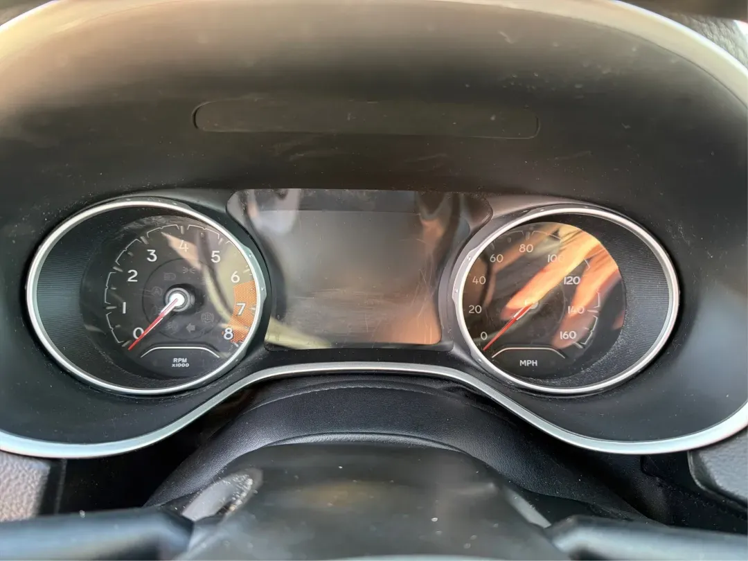 2018 Jeep Compass Latitude 4x4 (3C4NJDBB4JT) with an Other engine, located at 1184 Kauffman Ave, Fairborn, OH, 45324, (937) 908-9800, 39.807072, -84.030914 - 2018 Jeep Compass Latitude 4x4 - Photo#15