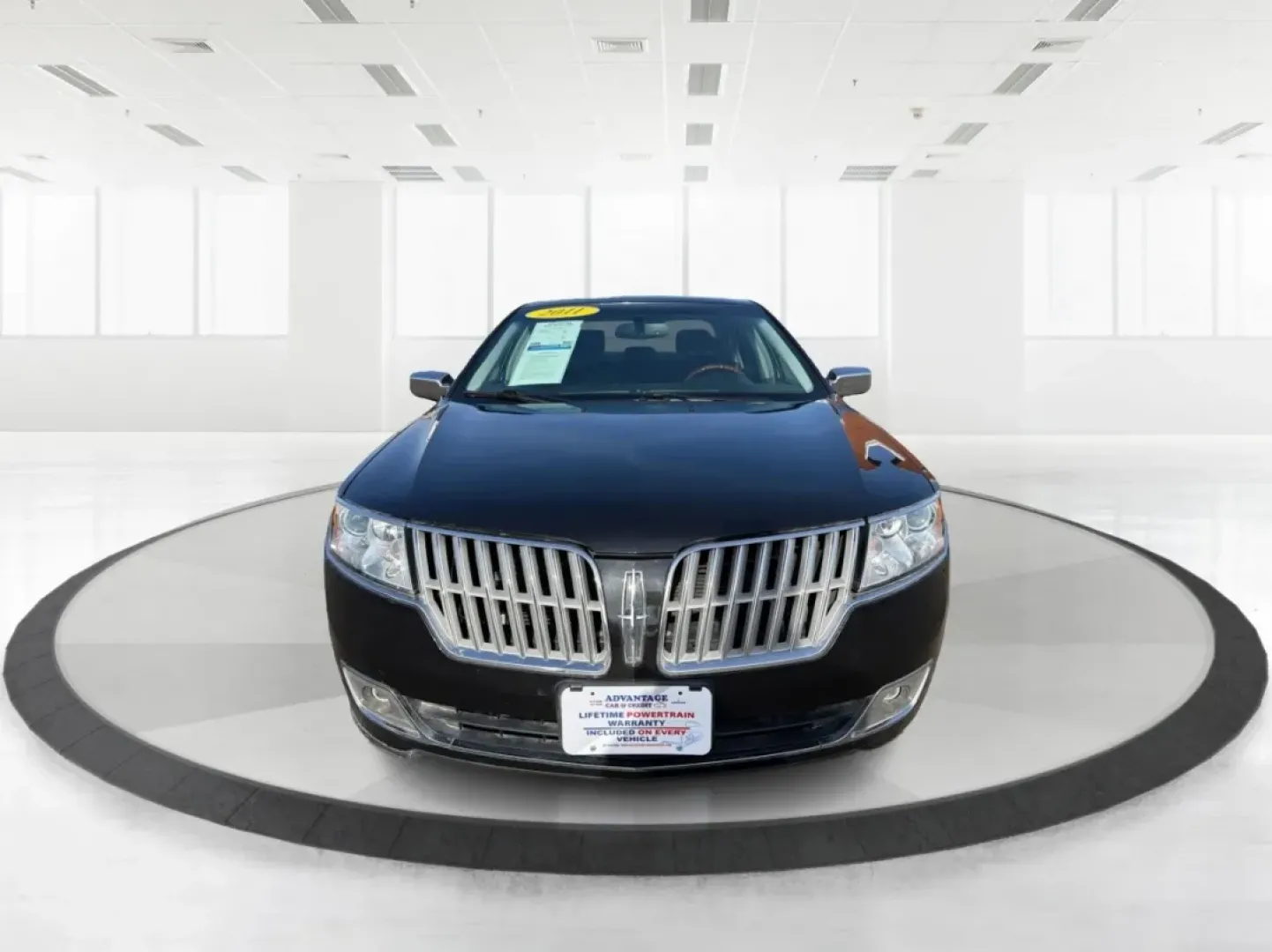 2011 Lincoln MKZ Base (3LNHL2GC5BR) with an 3.5L V6 DOHC 24V engine, 6-Speed Automatic transmission, located at 401 Woodman Dr, Riverside, OH, 45431, (937) 908-9800, 39.760899, -84.123421 - **Elevate Your Commute with the 2011 Lincoln MKZ at Advantage Car and Credit - Riverside!**<br /> <br /> Ready to transform your daily drive into a luxurious experience? The 2011 Lincoln MKZ is the perfect vehicle for those seeking comfort without compromising on style. With its sleek black exterior - Photo#7