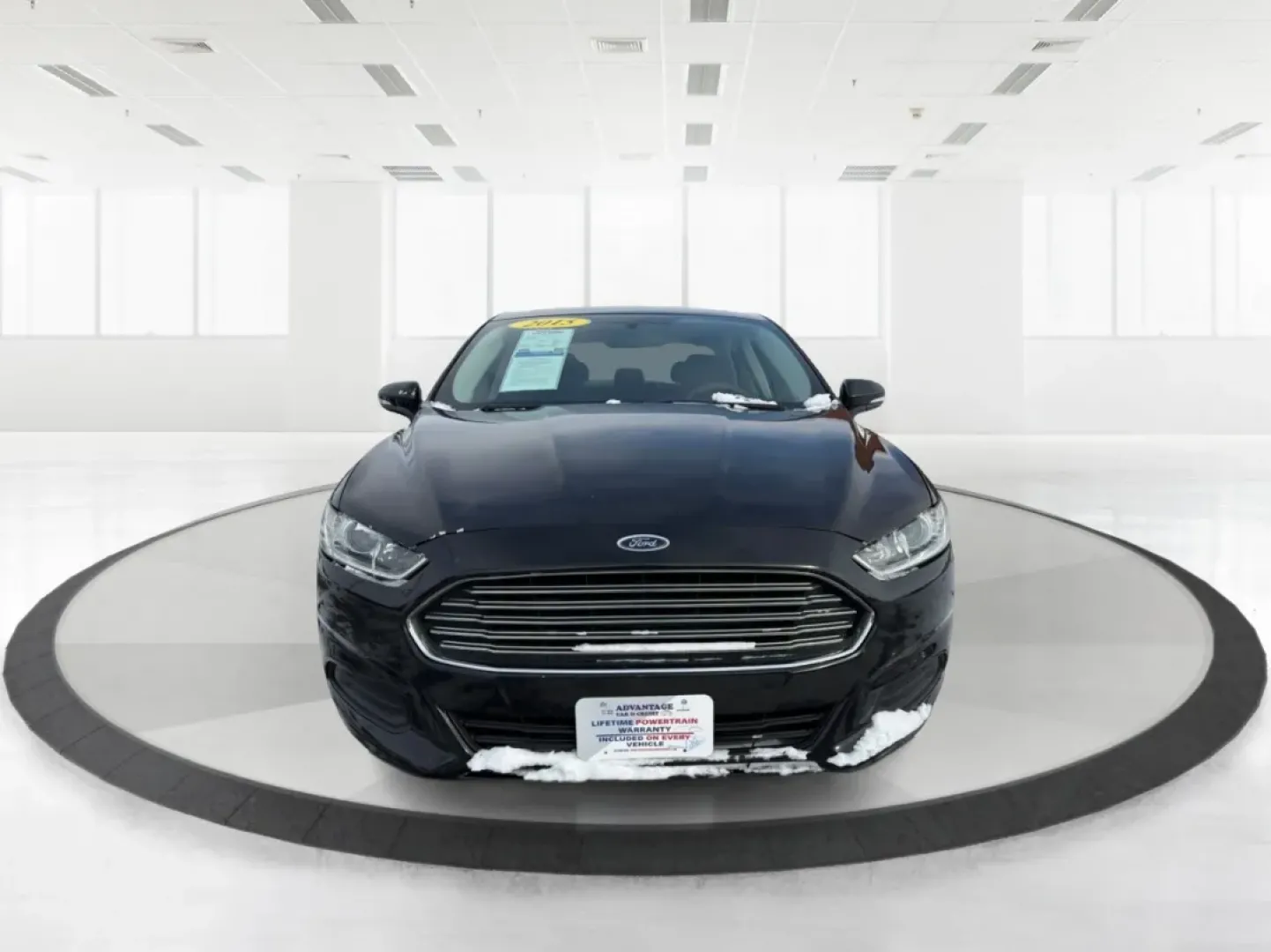 2015 Ford Fusion SE (3FA6P0H78FR) with an 2.5L L4 DOHC 16V engine, Automatic transmission, located at 4508 South Dixie Dr, Moraine, OH, 45439, (937) 908-9800, 39.689976, -84.218452 - Discover the perfect blend of style, comfort, and reliability with this stunning 2015 Ford Fusion SE, available now at Advantage Car and Credit in Moraine, OH! Whether you're commuting to work, shuttling kids to school, or embarking on weekend adventures, this sleek sedan is designed to fit seamless - Photo#7