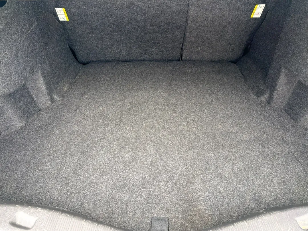 2015 Ford Fusion SE (3FA6P0H78FR) with an Other engine, located at 4508 South Dixie Dr, Moraine, OH, 45439, (937) 908-9800, 39.689976, -84.218452 - 2015 Ford Fusion SE - Photo#11