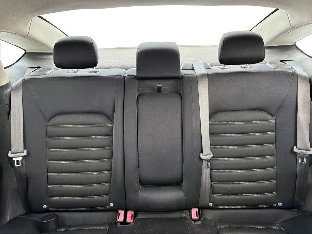 2015 Ford Fusion SE (3FA6P0H78FR) with an Other engine, located at 4508 South Dixie Dr, Moraine, OH, 45439, (937) 908-9800, 39.689976, -84.218452 - 2015 Ford Fusion SE - Photo#13