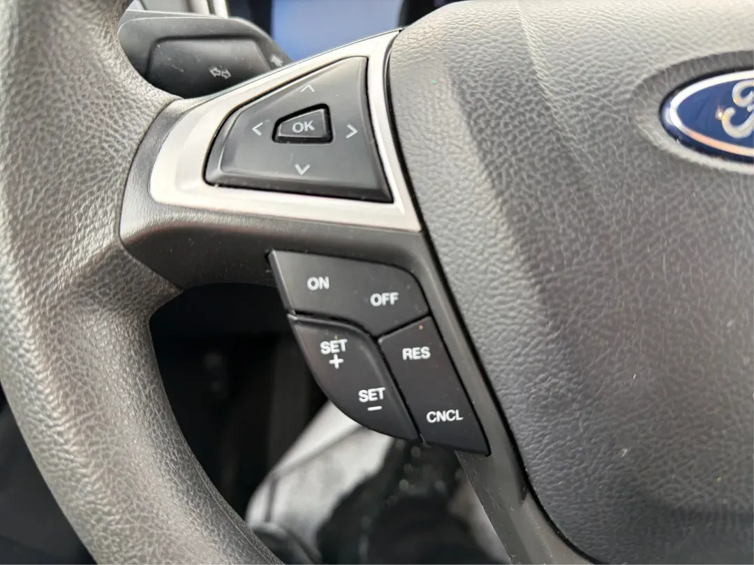 2015 Ford Fusion SE (3FA6P0H78FR) with an Other engine, located at 4508 South Dixie Dr, Moraine, OH, 45439, (937) 908-9800, 39.689976, -84.218452 - 2015 Ford Fusion SE - Photo#15