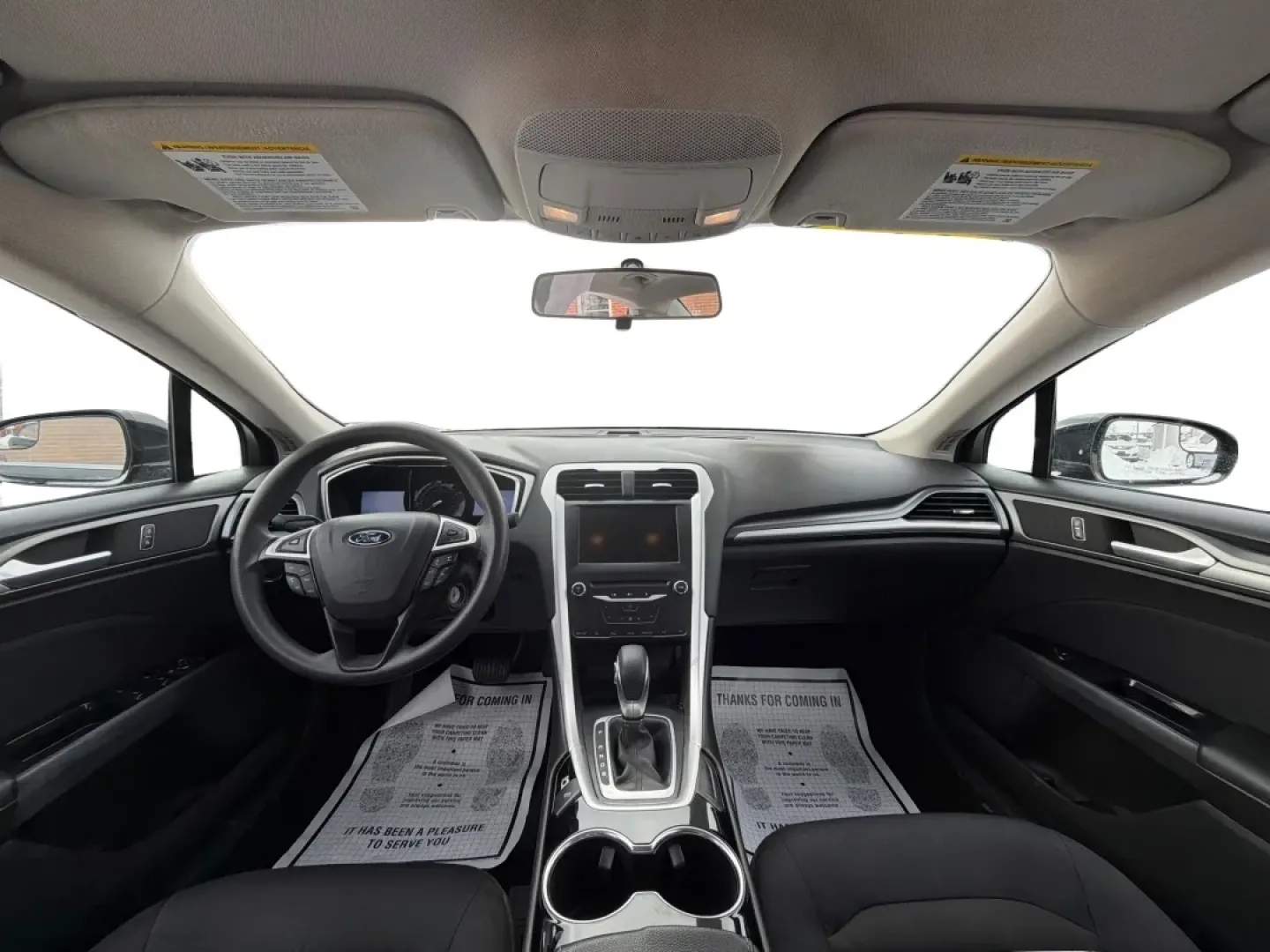 2015 Ford Fusion SE (3FA6P0H78FR) with an 2.5L L4 DOHC 16V engine, Automatic transmission, located at 4508 South Dixie Dr, Moraine, OH, 45439, (937) 908-9800, 39.689976, -84.218452 - Discover the perfect blend of style, comfort, and reliability with this stunning 2015 Ford Fusion SE, available now at Advantage Car and Credit in Moraine, OH! Whether you're commuting to work, shuttling kids to school, or embarking on weekend adventures, this sleek sedan is designed to fit seamless - Photo#20