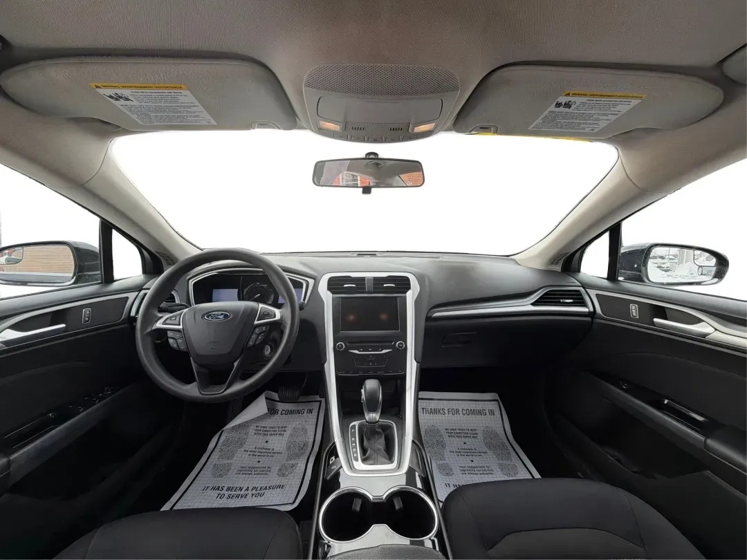 2015 Ford Fusion SE (3FA6P0H78FR) with an Other engine, located at 4508 South Dixie Dr, Moraine, OH, 45439, (937) 908-9800, 39.689976, -84.218452 - 2015 Ford Fusion SE - Photo#21