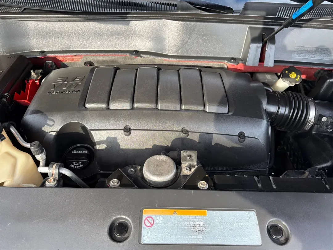 2014 Buick Enclave Leather (5GAKVBKD5EJ) with an 3.6L V-6 gasoline direct injection engine, 6-Speed Automatic Overdrive transmission, located at 880 E. National Road, Vandalia, OH, 45377, (937) 908-9800, 39.891918, -84.183594 - ### Discover Adventure in Style: 2014 Buick Enclave at Advantage Car and Credit<br /> <br /> Are you ready to elevate your family road trips or weekend adventures? The 2014 Buick Enclave, available now at Advantage Car and Credit in Fairborn, OH, is the perfect vehicle for those looking for comfort, - Photo#11