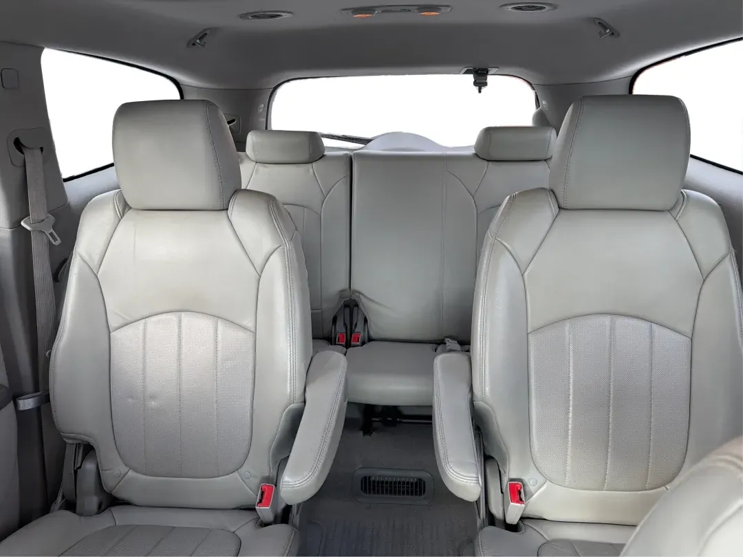 2014 Buick Enclave Leather (5GAKVBKD5EJ) with an 3.6L V-6 gasoline direct injection engine, 6-Speed Automatic Overdrive transmission, located at 880 E. National Road, Vandalia, OH, 45377, (937) 908-9800, 39.891918, -84.183594 - ### Discover Adventure in Style: 2014 Buick Enclave at Advantage Car and Credit<br /> <br /> Are you ready to elevate your family road trips or weekend adventures? The 2014 Buick Enclave, available now at Advantage Car and Credit in Fairborn, OH, is the perfect vehicle for those looking for comfort, - Photo#14