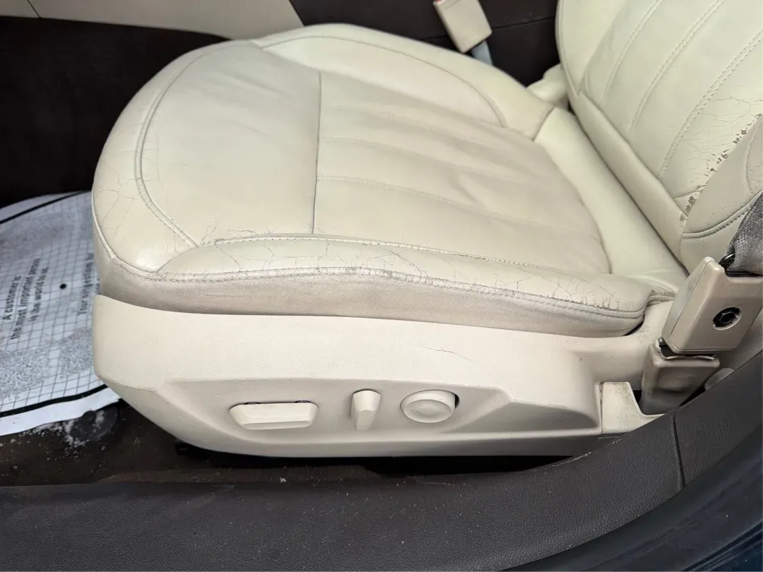 2013 Buick Regal Turbo - Premium 1 (2G4GS5EV0D9) with an ECOTEC 2L I-4 gasoline direct injection engine, located at 1951 S Dayton Lakeview Rd., New Carlisle, OH, 45344, (937) 908-9800, 39.890999, -84.050255 - **Experience Luxury and Performance with the 2013 Buick Regal Turbo - Premium 1 at Advantage Car and Credit in New Carlisle!**<br /> <br /> If you're looking for a versatile sedan that combines luxury, performance, and affordability, the 2013 Buick Regal Turbo - Premium 1 is the perfect fit for you. - Photo#18