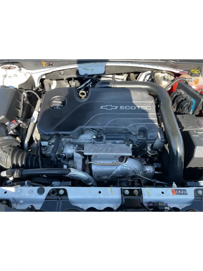 2016 Chevrolet Malibu 1LT (1G1ZE5ST6GF) with an ECOTEC 1.5L I-4 gasoline direct injection engine, located at 401 Woodman Dr, Riverside, OH, 45431, (937) 908-9800, 39.760899, -84.123421 - **Elevate Your Commute with the Exceptional 2016 Chevrolet Malibu 1LT** <br /> <br /> Are you searching for a reliable sedan that balances style, comfort, and performance? Look no further than the 2016 Chevrolet Malibu 1LT, available at Advantage Car and Credit in Riverside, OH. Perfect for both you - Photo#11