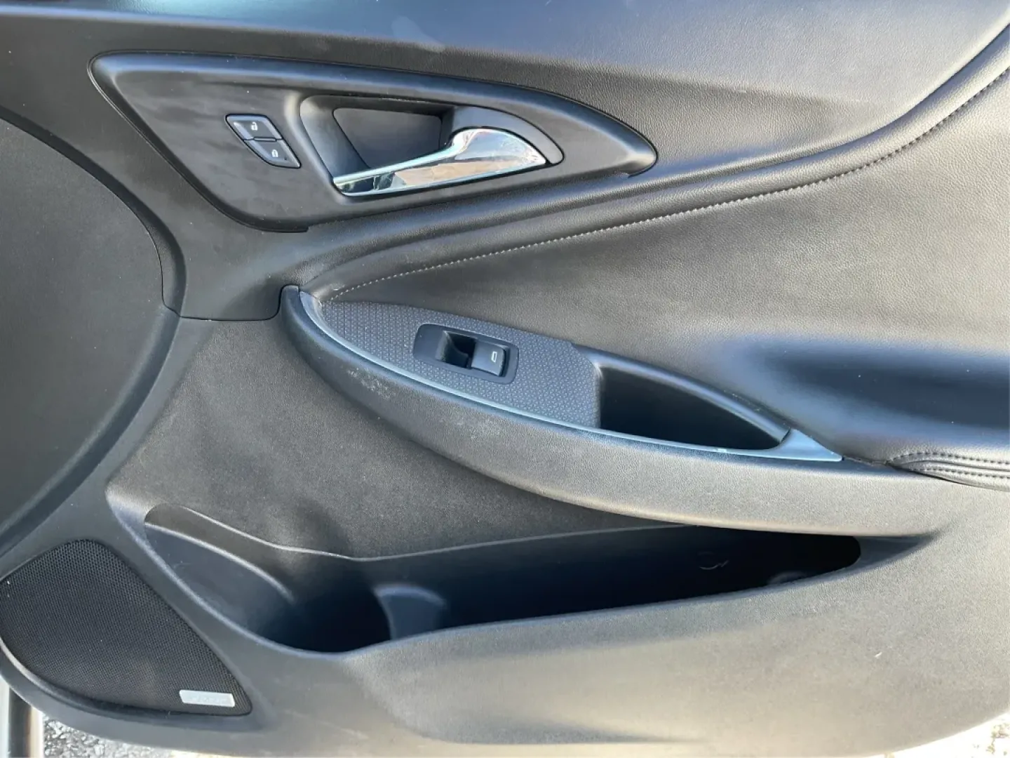 2016 Chevrolet Malibu 1LT (1G1ZE5ST6GF) with an ECOTEC 1.5L I-4 gasoline direct injection engine, located at 401 Woodman Dr, Riverside, OH, 45431, (937) 908-9800, 39.760899, -84.123421 - **Elevate Your Commute with the Exceptional 2016 Chevrolet Malibu 1LT** <br /> <br /> Are you searching for a reliable sedan that balances style, comfort, and performance? Look no further than the 2016 Chevrolet Malibu 1LT, available at Advantage Car and Credit in Riverside, OH. Perfect for both you - Photo#20