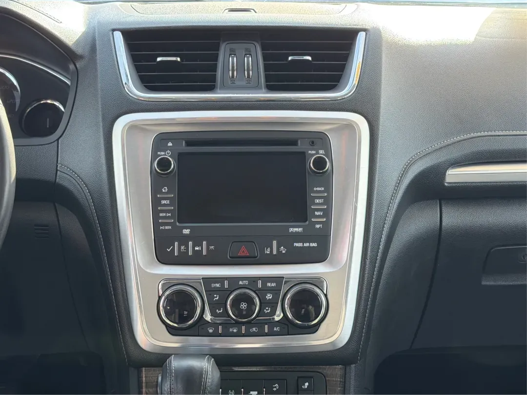 2015 GMC Acadia SLT-1 (1GKKVRKD6FJ) with an 3.6L V-6 gasoline direct injection engine, located at 1230 East Main St, Xenia, OH, 45385, (937) 908-9800, 39.688026, -83.910172 - Third Row - Photo#13